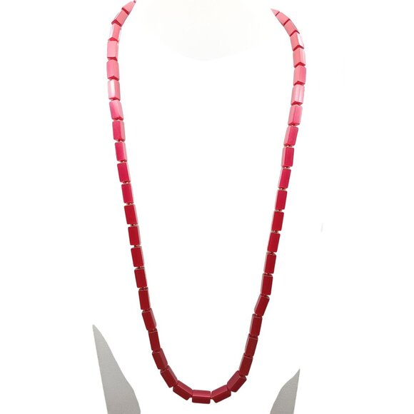 Vintage Moonglow Lucite Red Bead Necklace With Gold-Tone Clasp - Picture 3 of 3